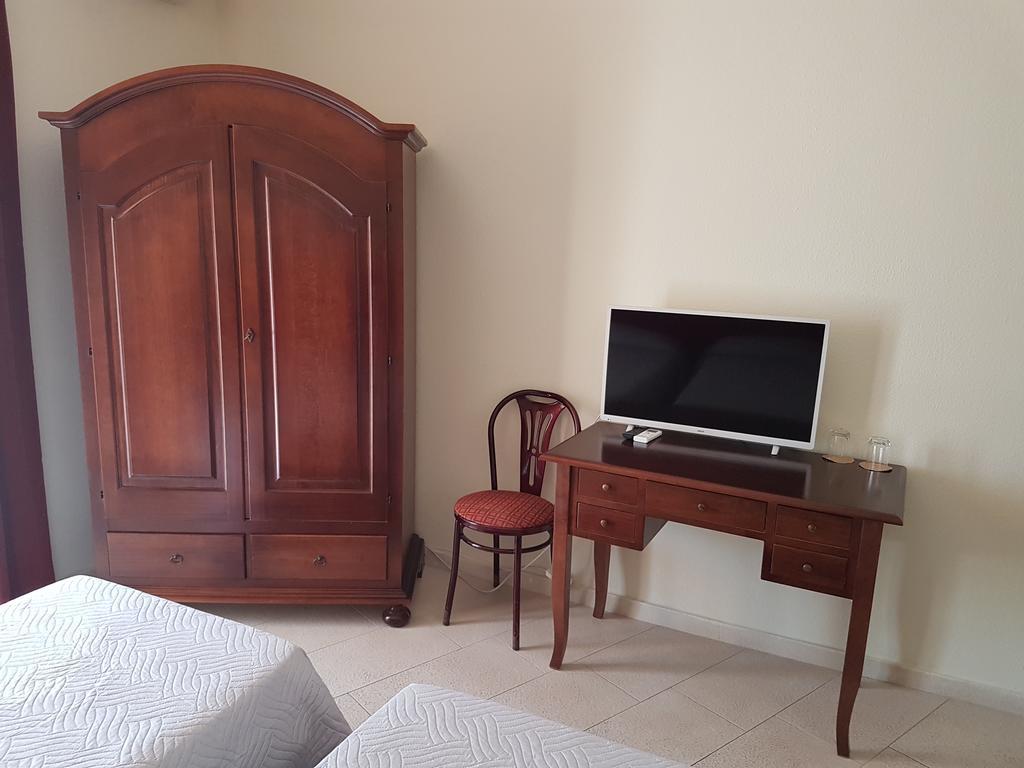 Hotel Porto Azzurro Giardini Naxos Luaran gambar